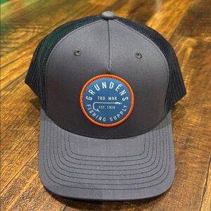 GRUNDENS WE ARE FISHING TRUCKER